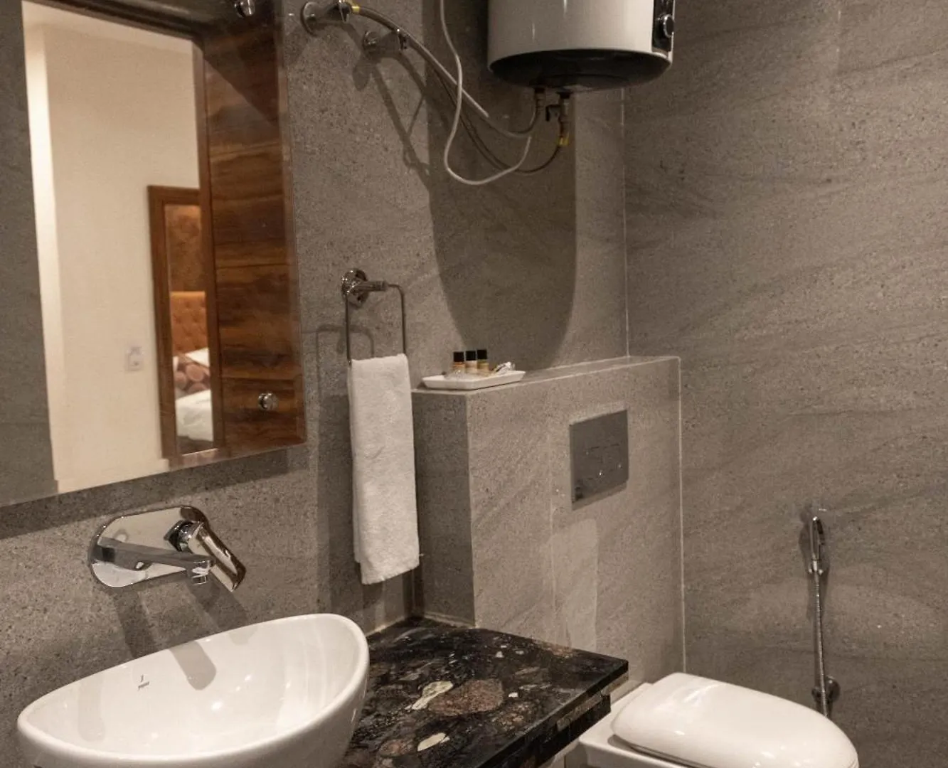 Hotel The Jewels Zirakpur