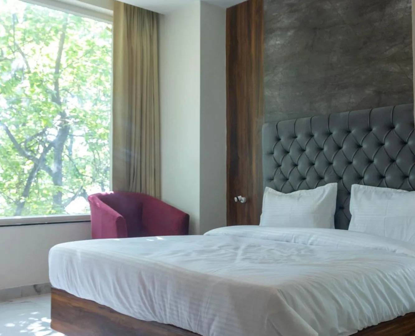Hotel The Jewels Zirakpur